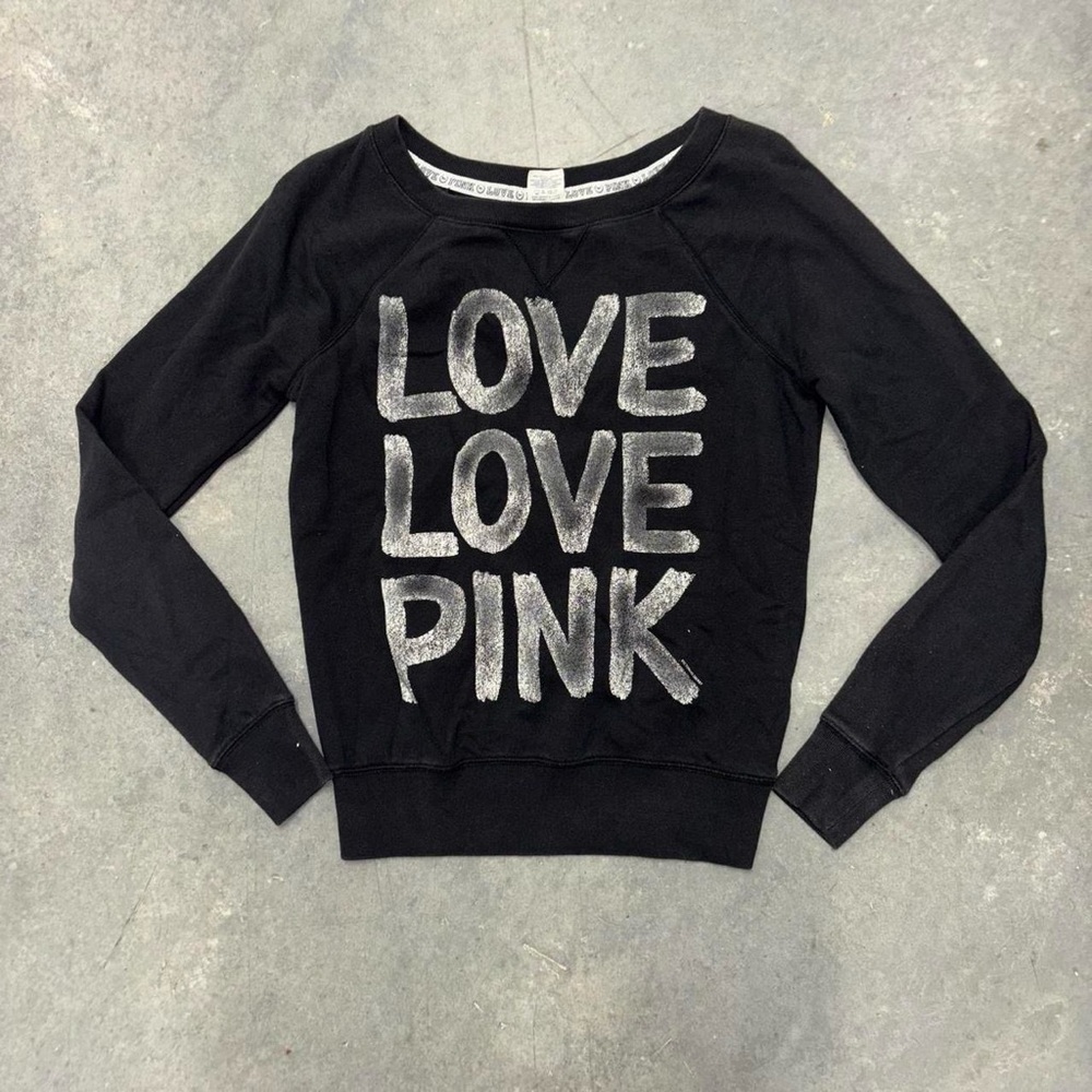 Y2K Victoria’s Secret PINK Cheetah Leopard Print Heart Crewneck Sweater